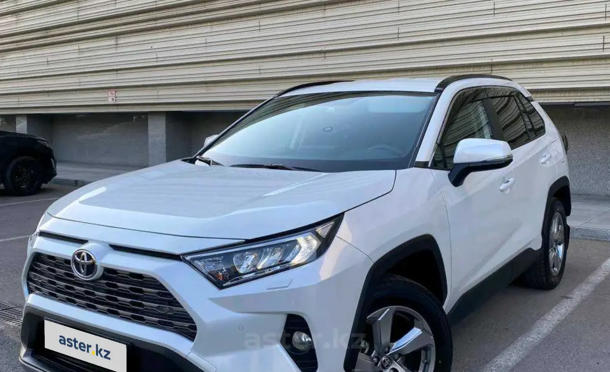 Купить Toyota RAV4 2021 года в Алматы, цена 18500000 тенге. Продажа Toyota  RAV4 в Алматы - Aster.kz. №c830449