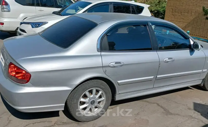 Hyundai Sonata 2005 года за 3 300 000 тг. в Павлодарская область фото 3