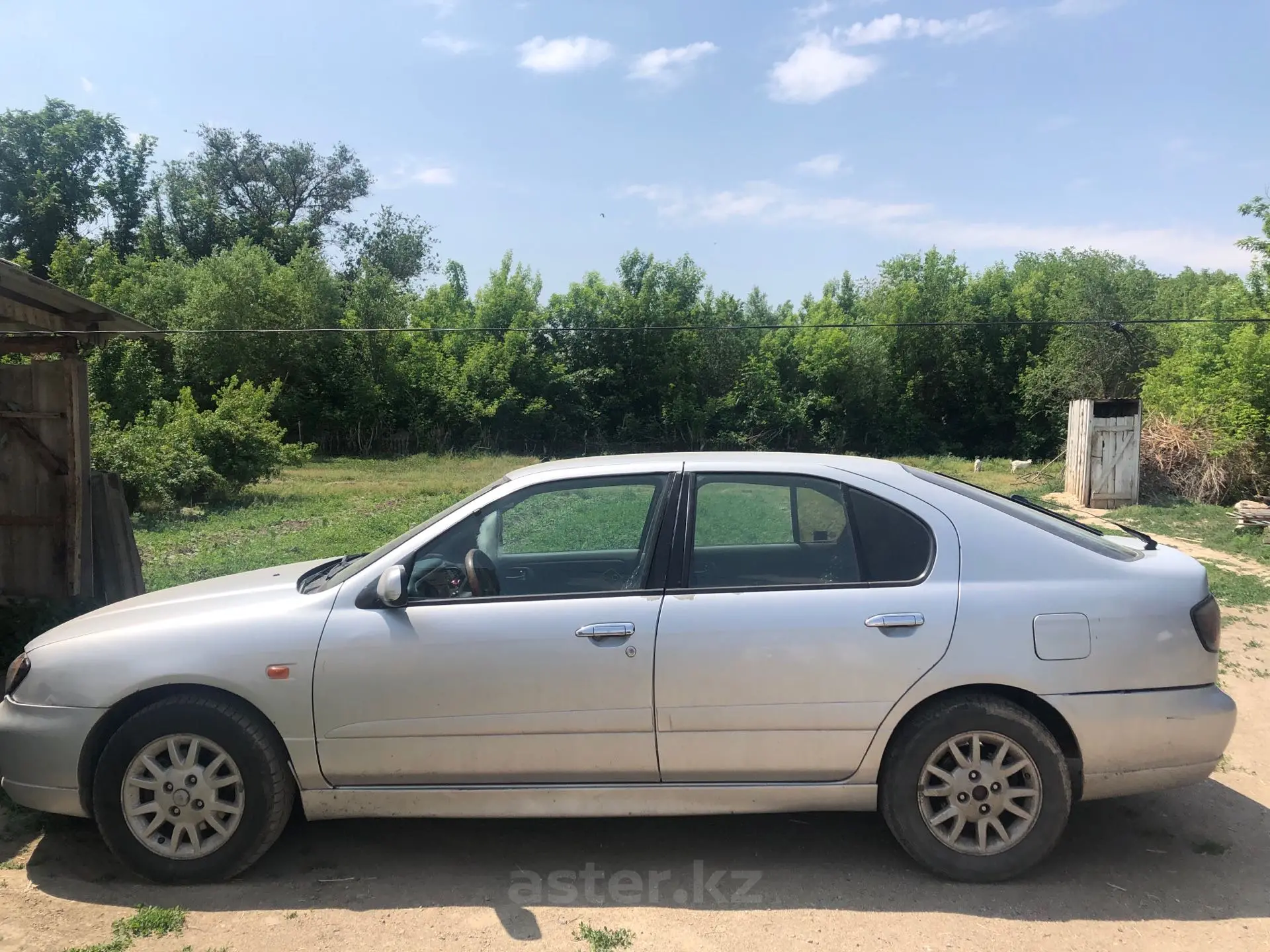 Nissan Almera 2002