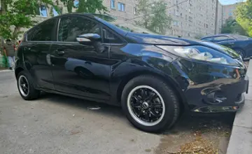 Ford Fiesta 2010 года за 4 100 000 тг. в Павлодарская область фото 2