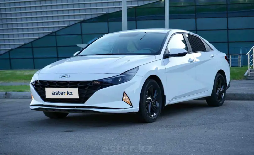 Hyundai Elantra 2021 года за 11 000 000 тг. в Семей