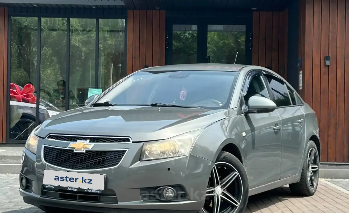 Chevrolet Cruze серебристая стрела 1 8lt