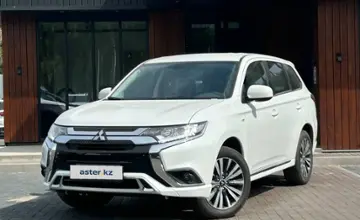 Mitsubishi Outlander 2022 года за 15 490 000 тг. в Алматы