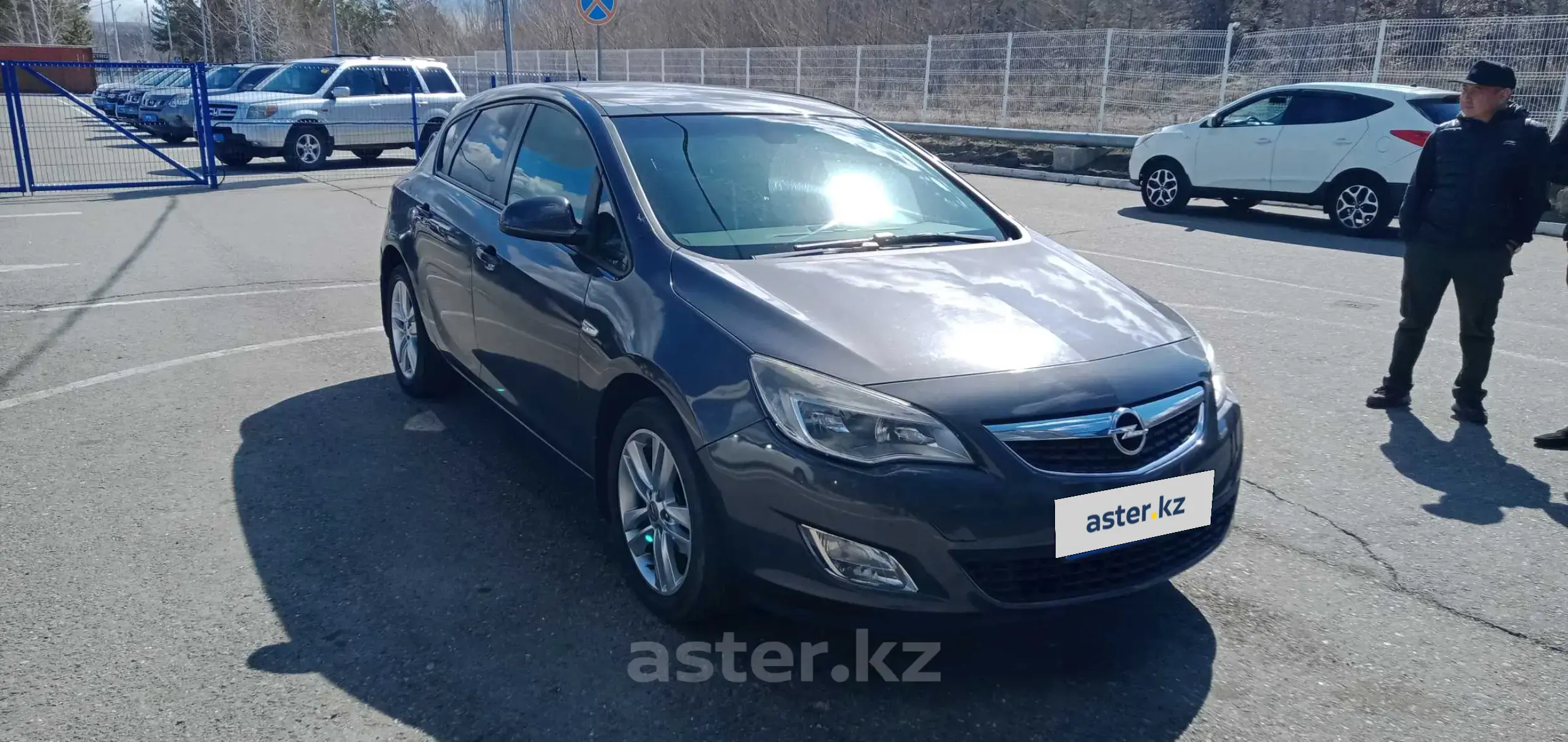 Opel Astra 2011