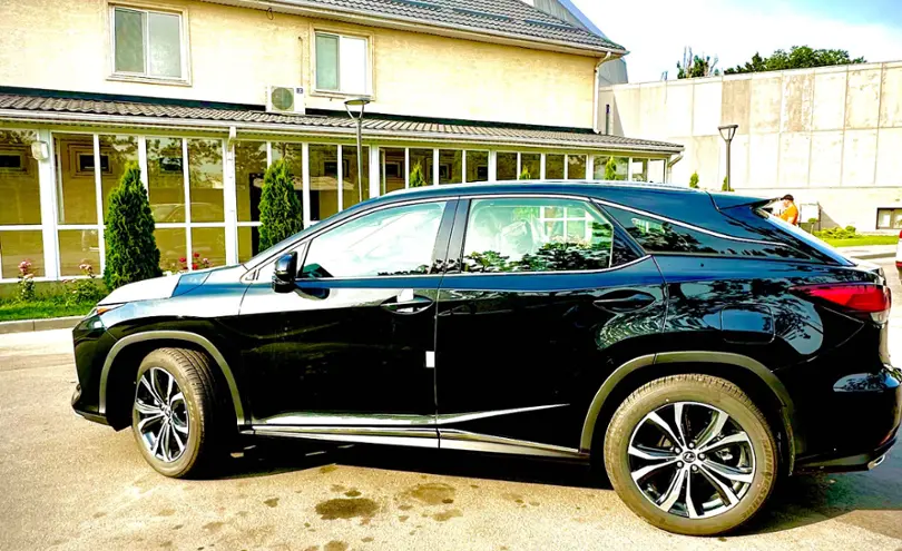 Lexus RX 2022 года за 37 900 000 тг. в Алматы