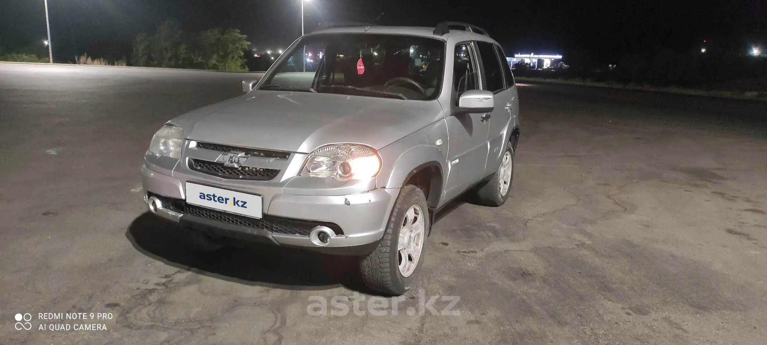 Chevrolet Niva 2012