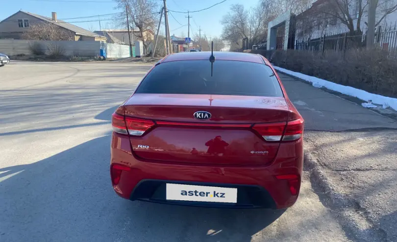 Kia Rio 2020 года за 7 800 000 тг. в Караганда фото 4