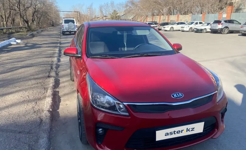 Kia Rio 2020 года за 7 800 000 тг. в Караганда фото 2