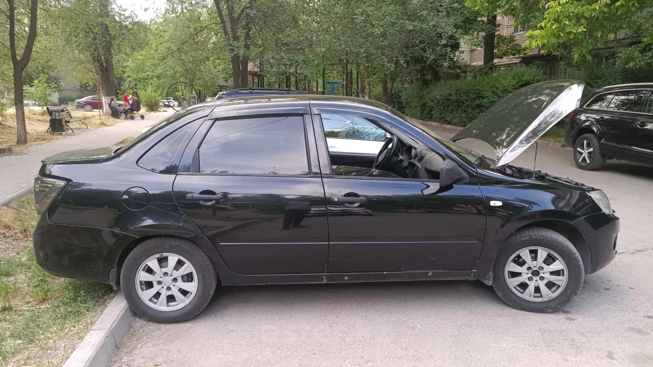 LADA (ВАЗ) Granta 2012