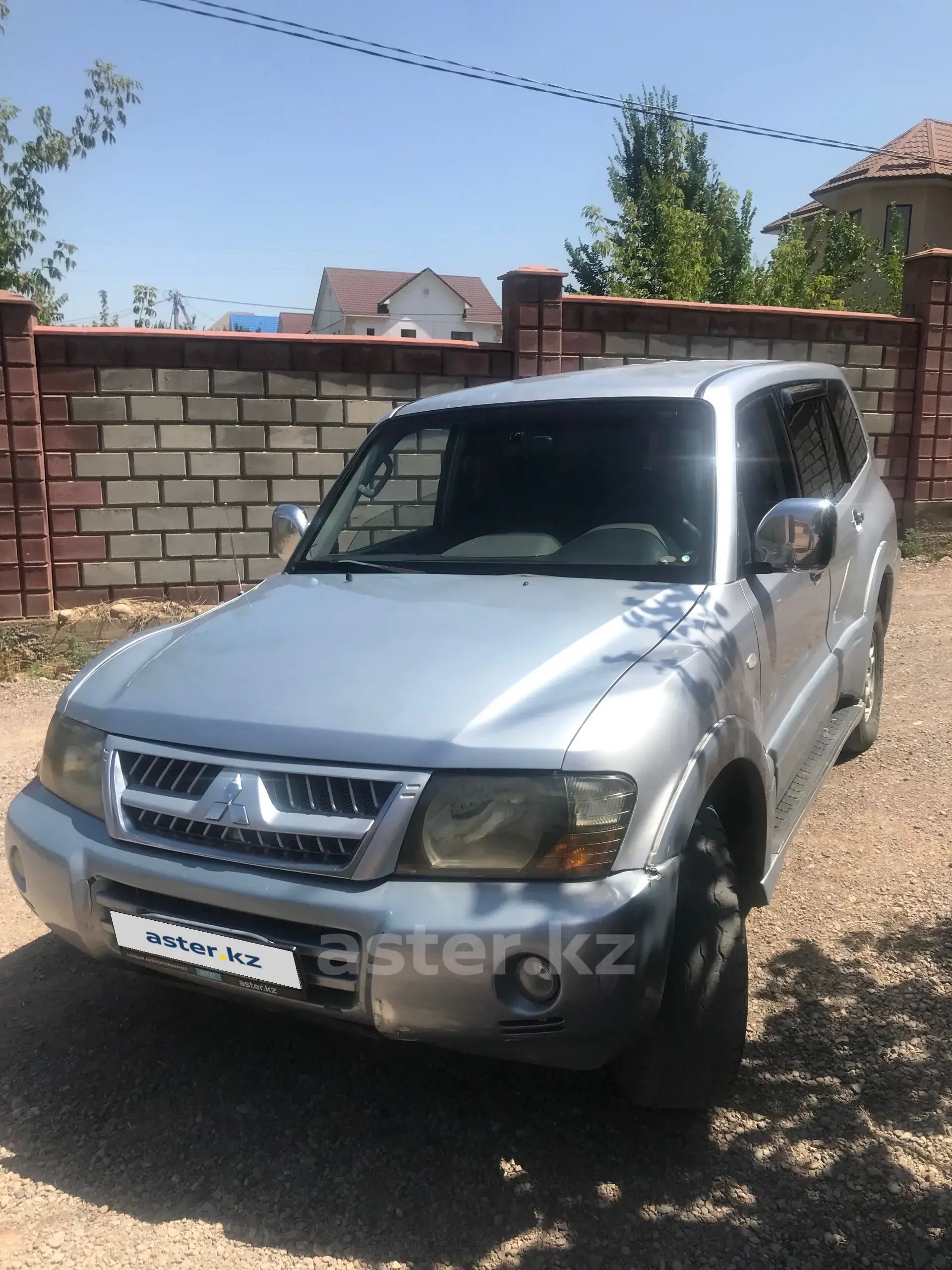 Mitsubishi Pajero 2005