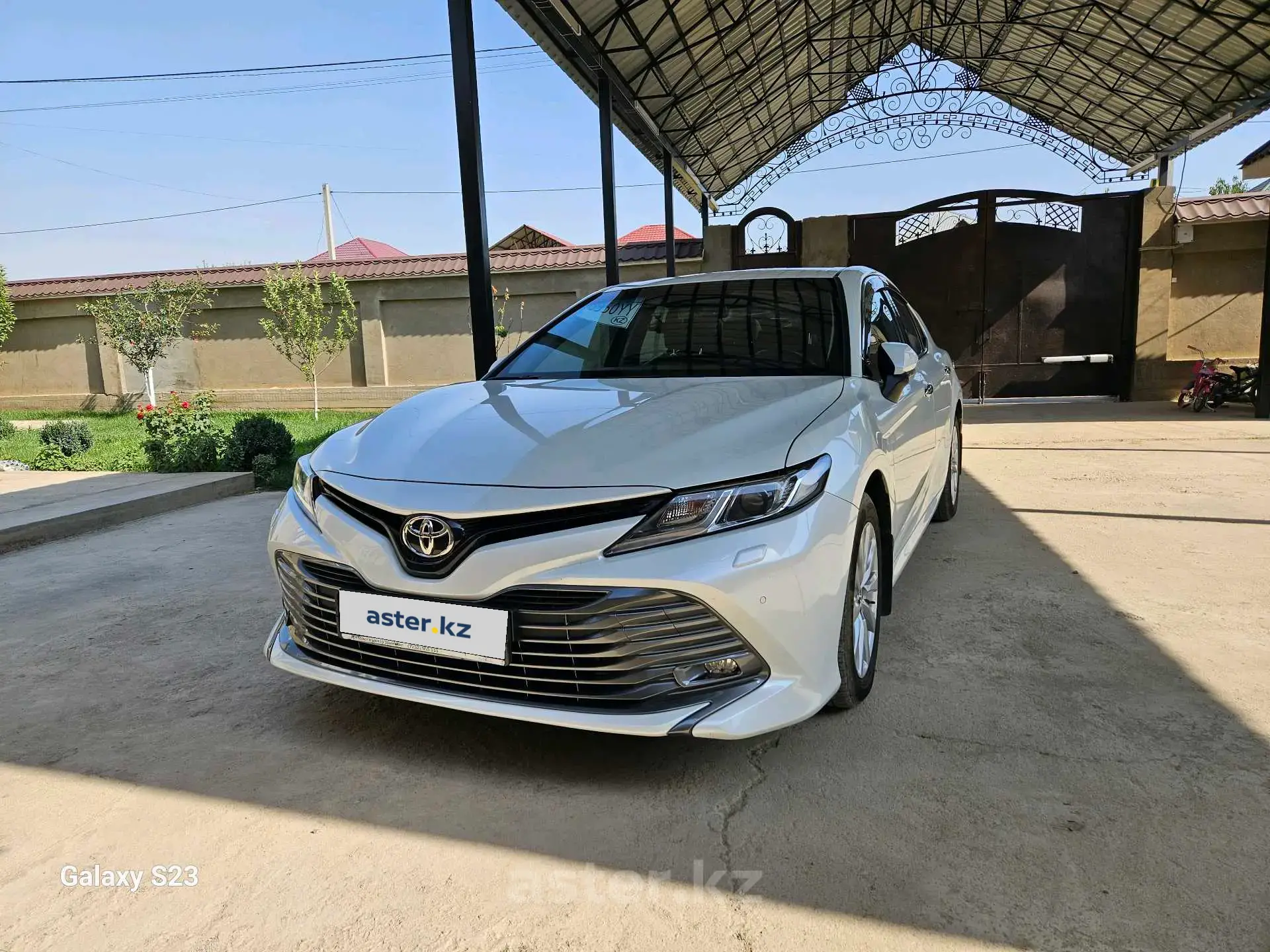 Toyota Camry 2019