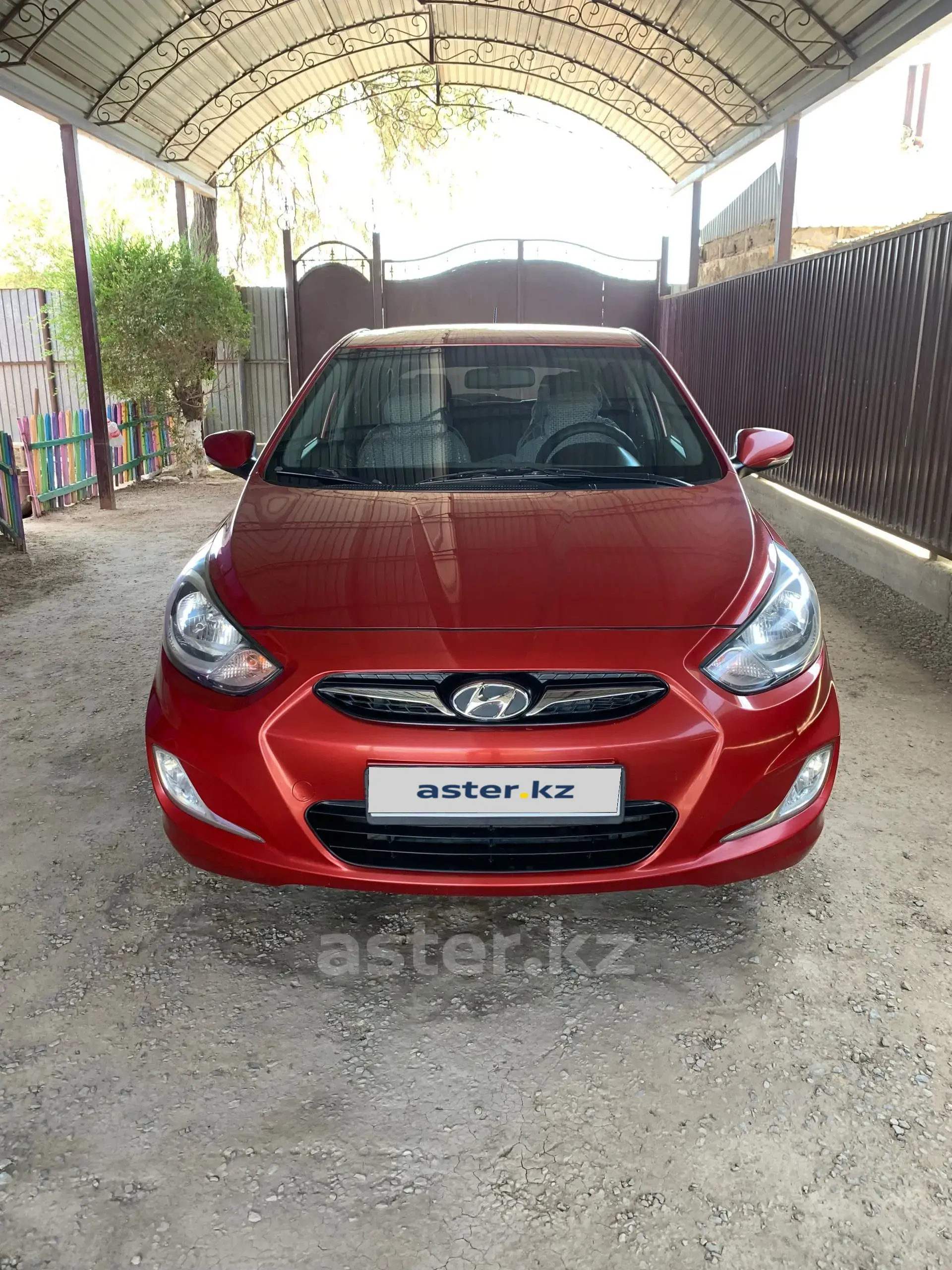 Hyundai Accent 2012