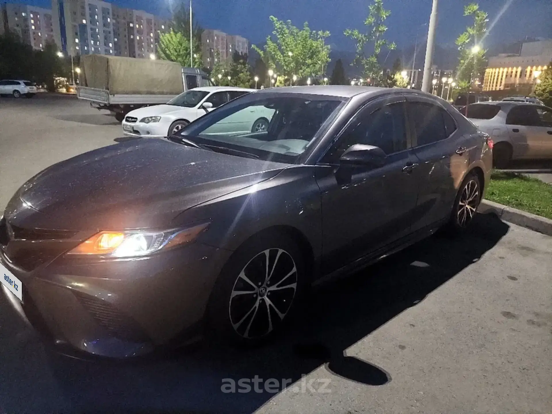 Toyota Camry 2019