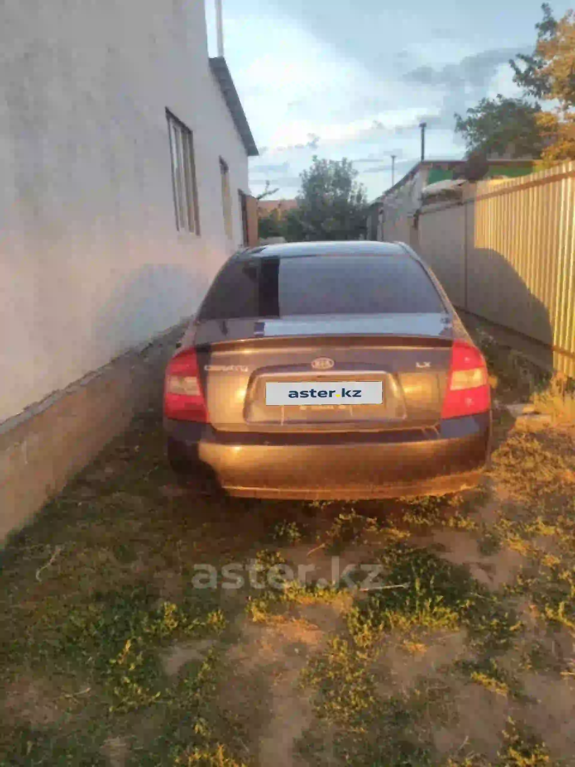 Kia Cerato 2005