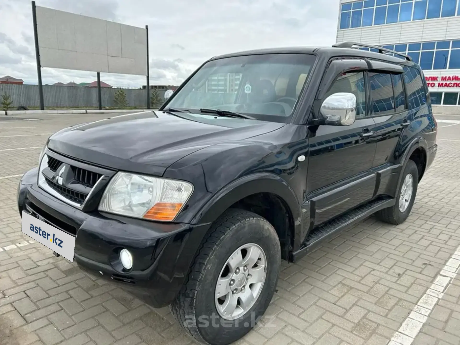 Mitsubishi Pajero 2005