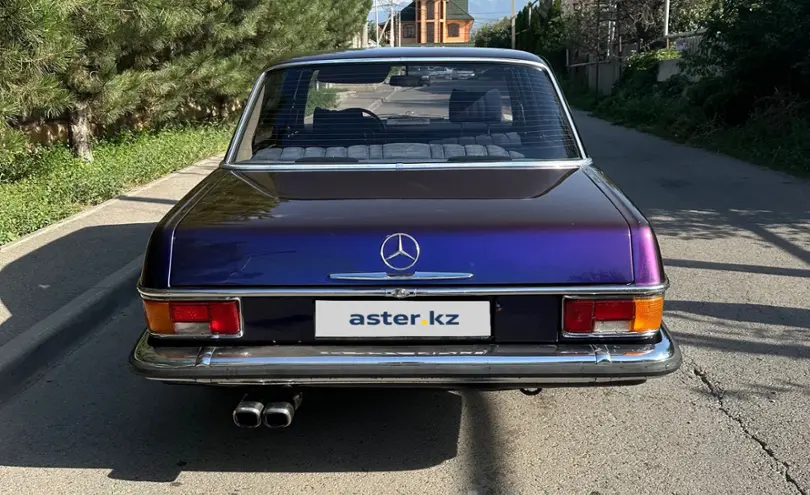 Mercedes-Benz W114 1974 года за 14 000 000 тг. в Алматы