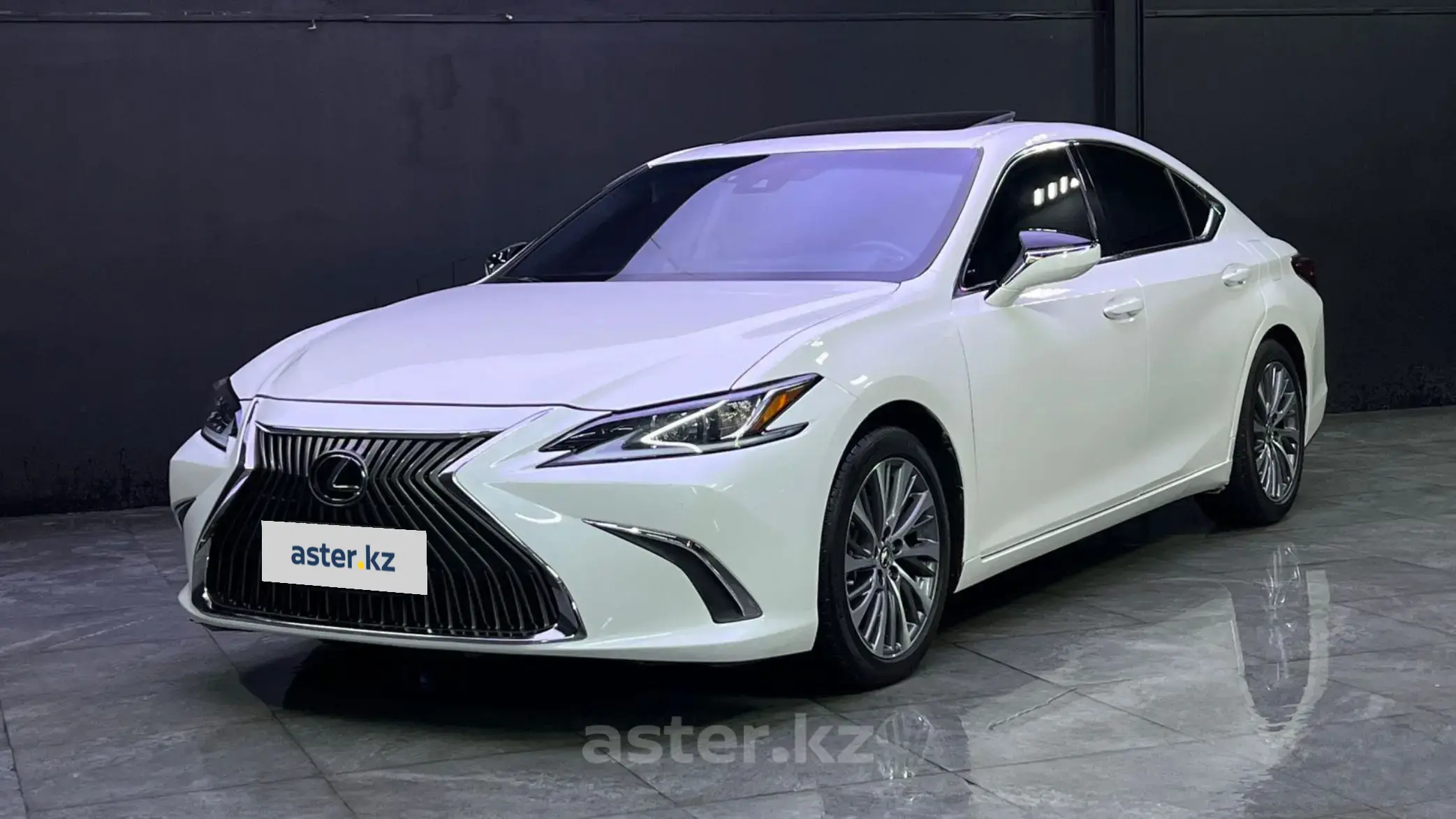 Lexus ES 2021