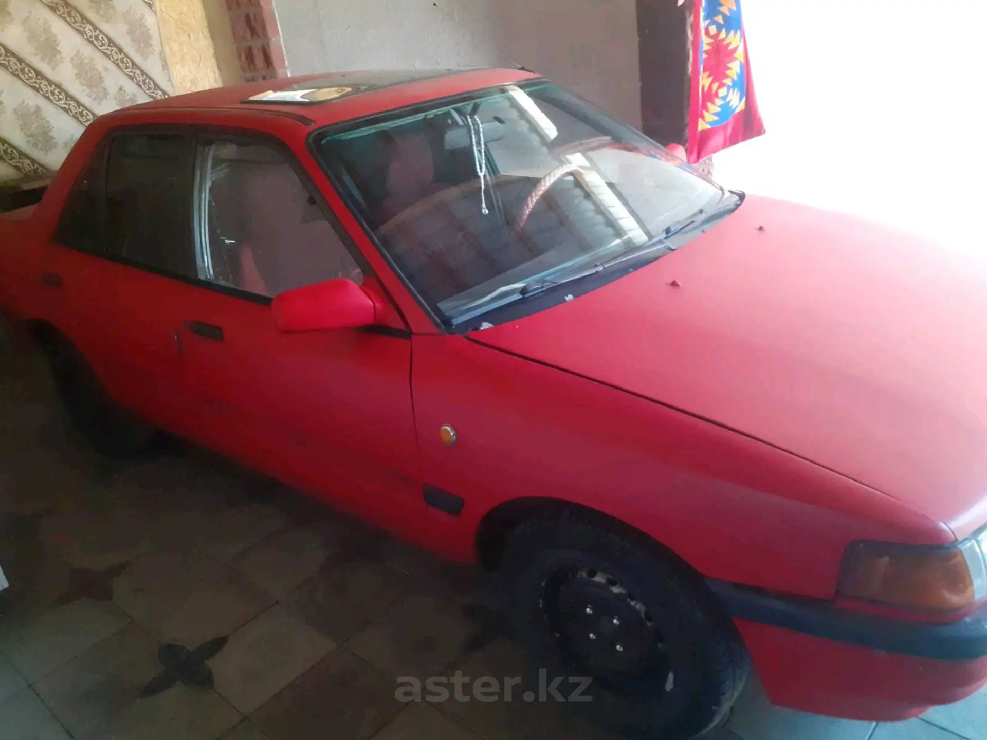 Mazda 323 1989