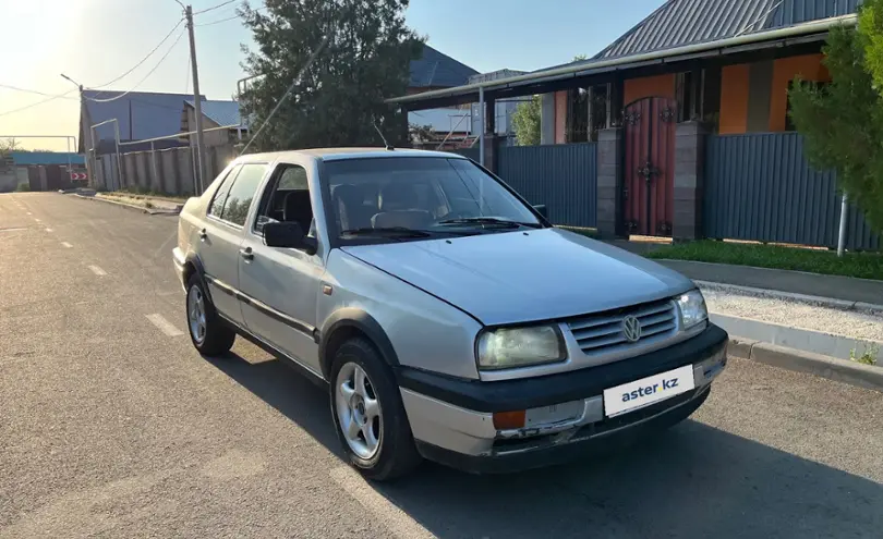 Volkswagen Vento 1993 года за 1 300 000 тг. в Алматы