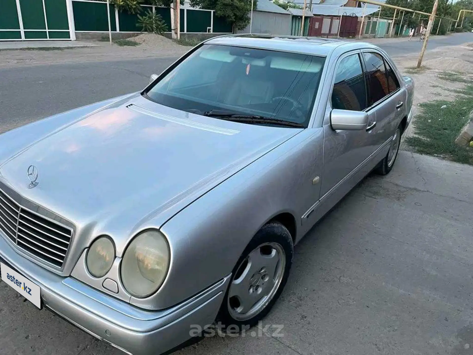 Mercedes-Benz E-Класс 1998