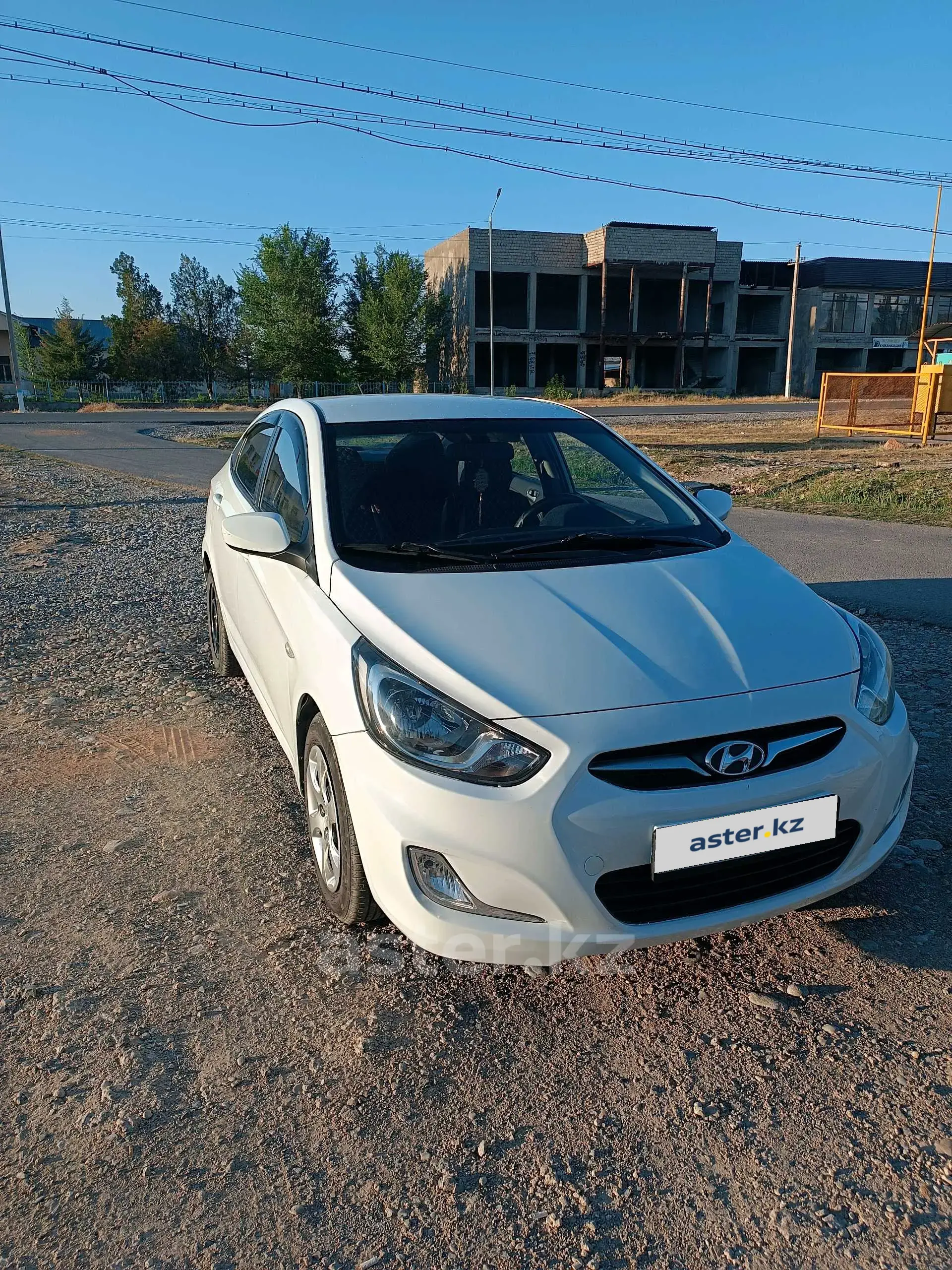 Hyundai Accent 2013