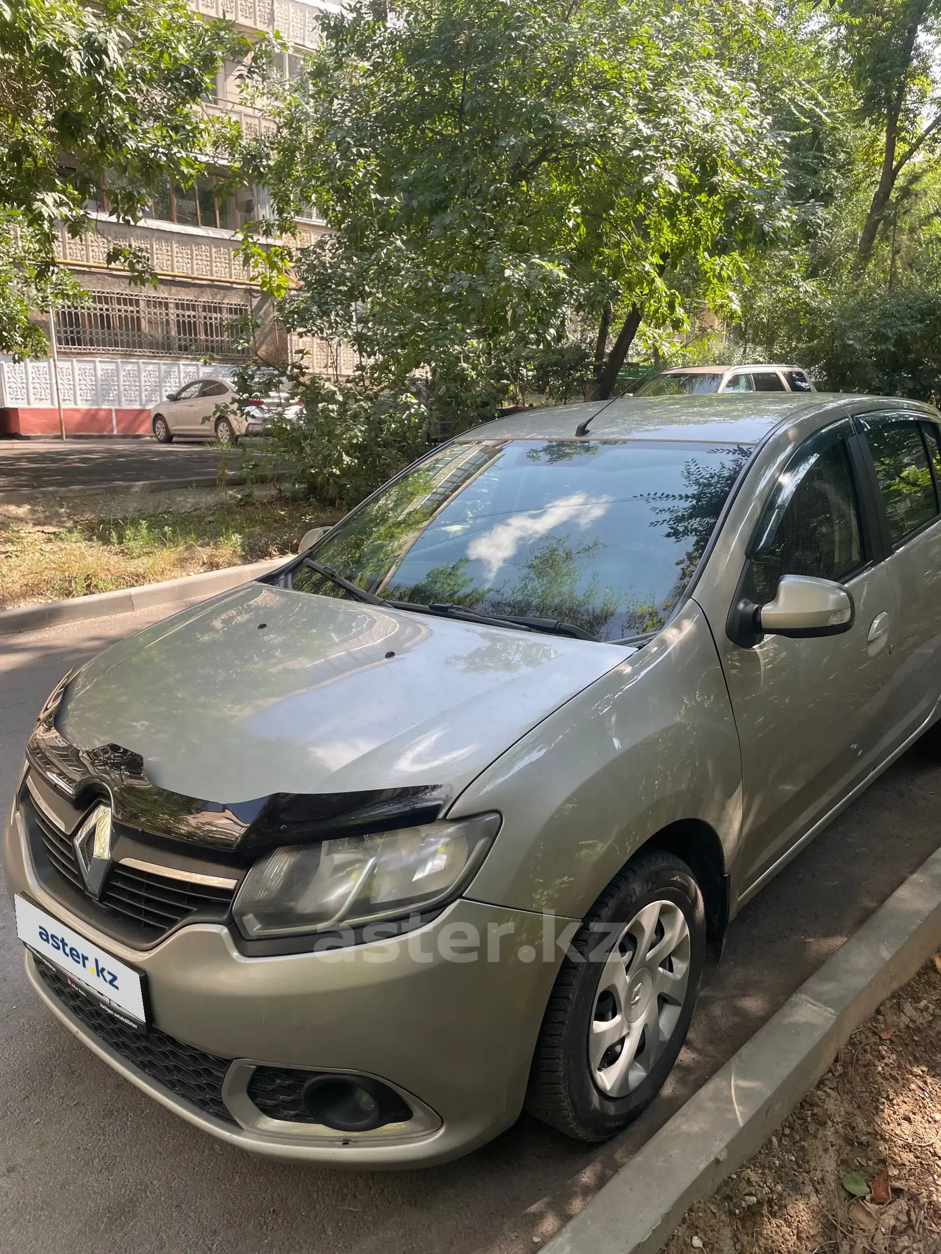 Renault Sandero 2015