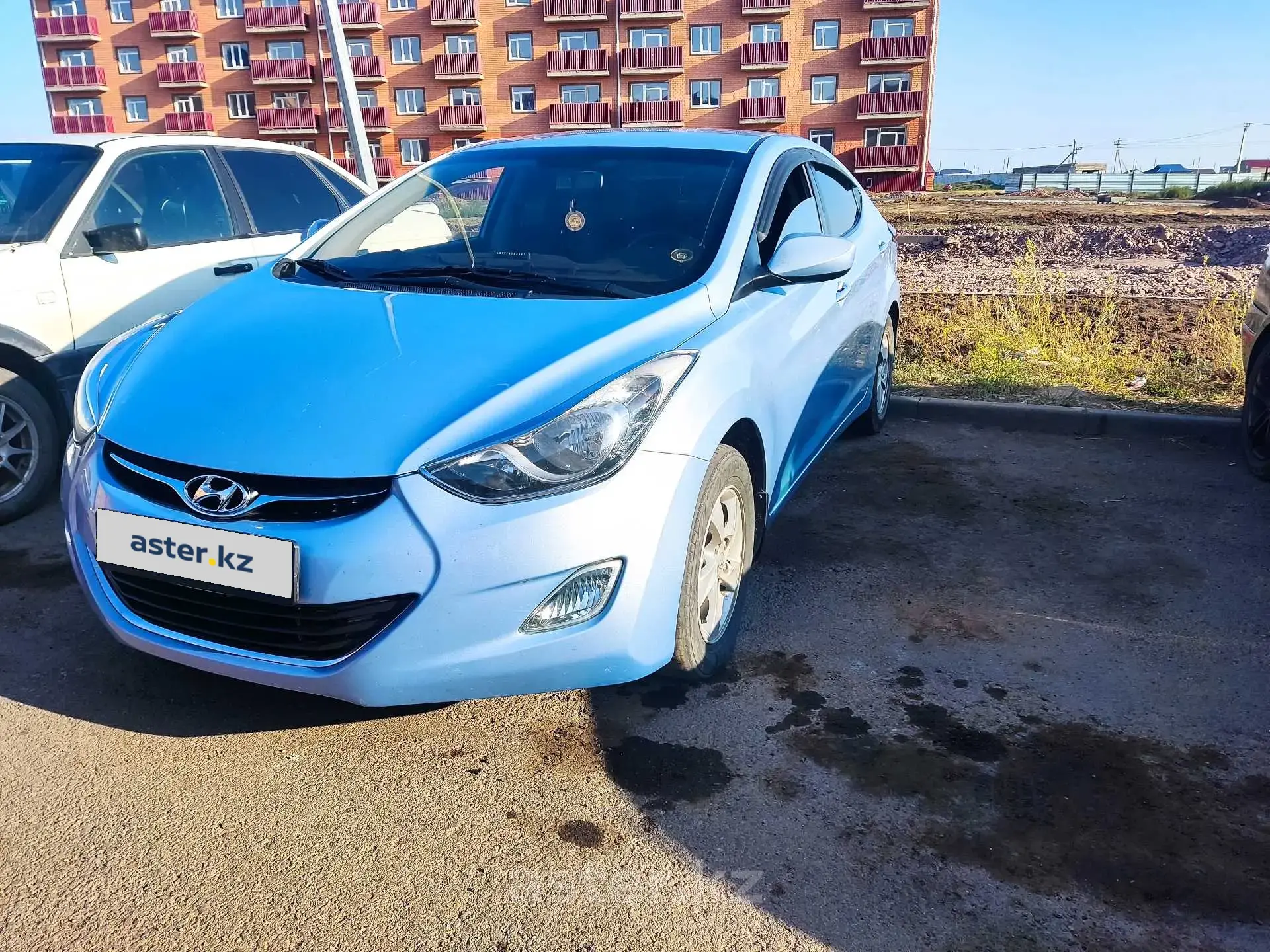 Hyundai Elantra 2012