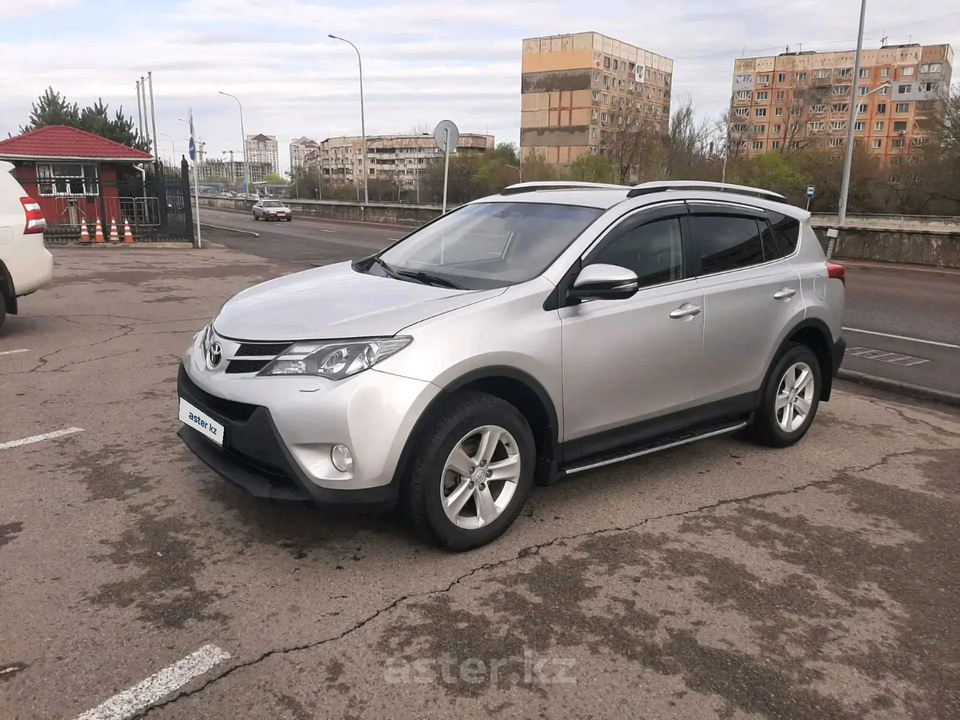 Toyota RAV4 2013