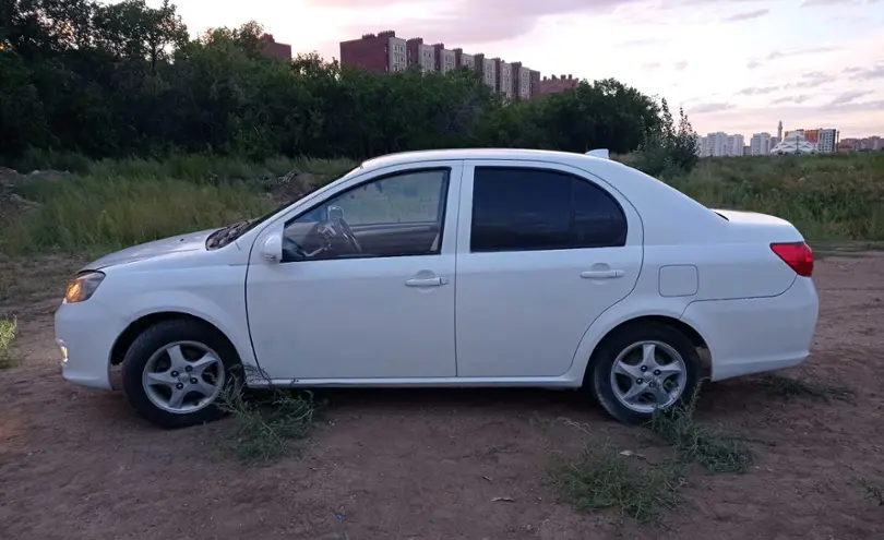 FAW V5 2013 года за 1 800 000 тг. в Астана
