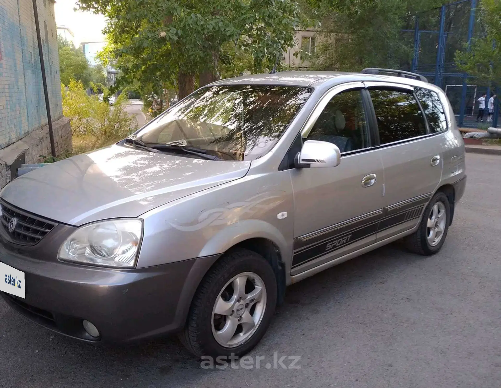 Kia Carens 2005