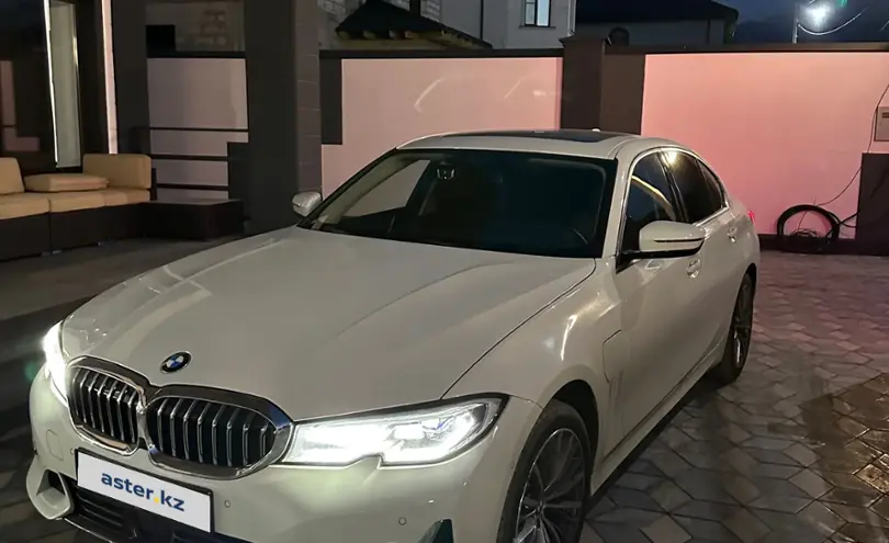 BMW 3 серии 2021 года за 26 000 000 тг. в Алматы