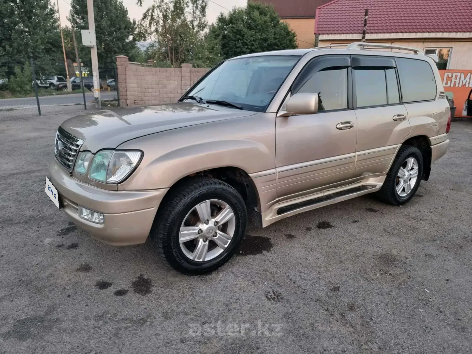 Lexus LX 2002