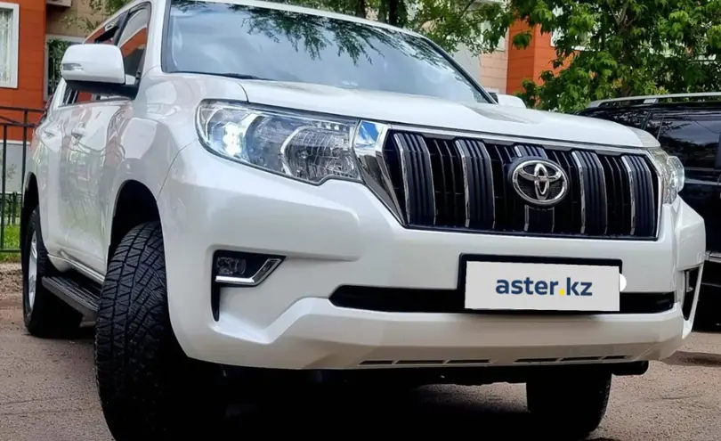 Toyota Land Cruiser Prado 2018 года за 20 500 000 тг. в Астана фото 1