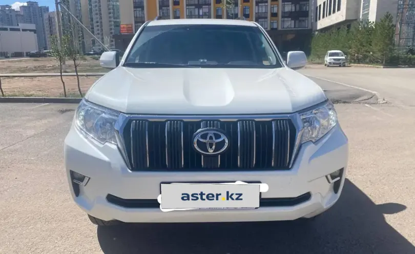 Toyota Land Cruiser Prado 2018 года за 20 500 000 тг. в Астана фото 4