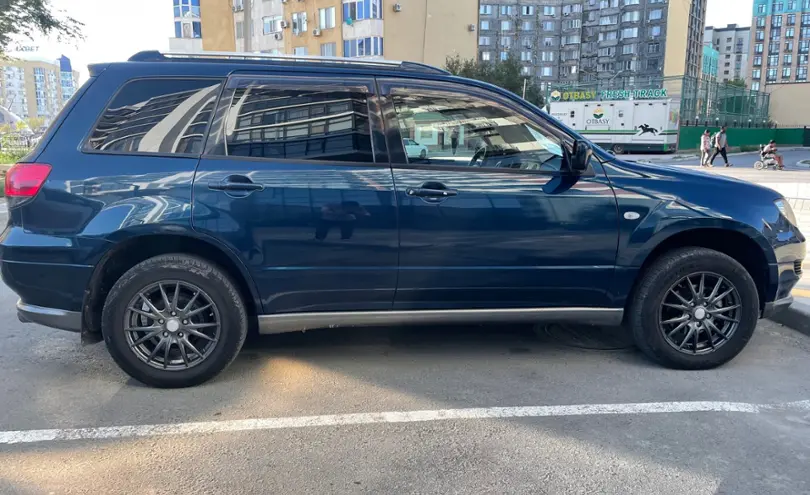 Mitsubishi Airtrek 2003 года за 4 000 000 тг. в Атырауская область