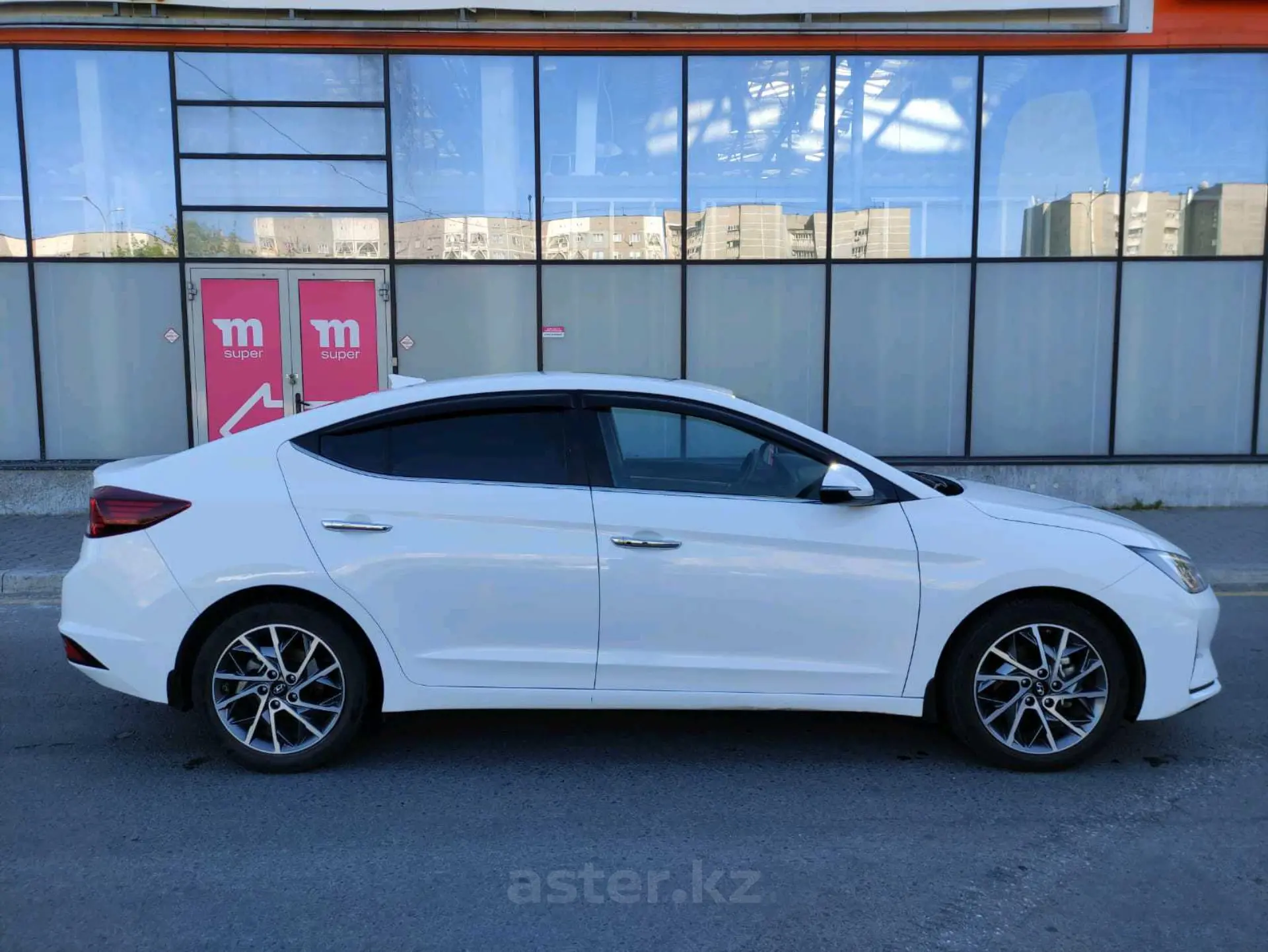 Hyundai Elantra 2019