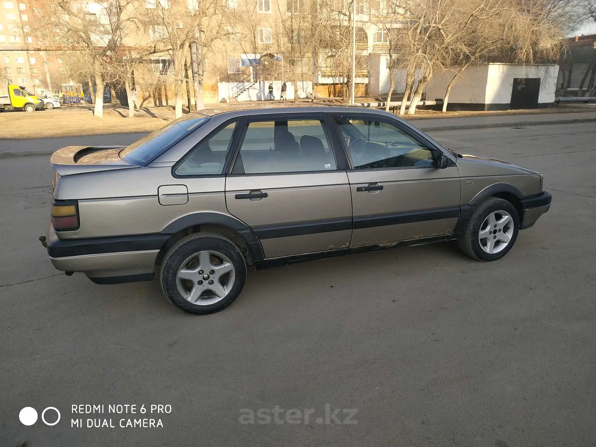 Volkswagen Passat 1990