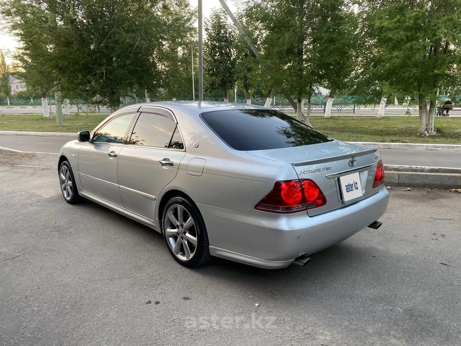 Toyota Crown Majesta 2004