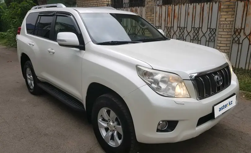 Toyota Land Cruiser Prado 2013 года за 18 300 000 тг. в Алматы фото 1