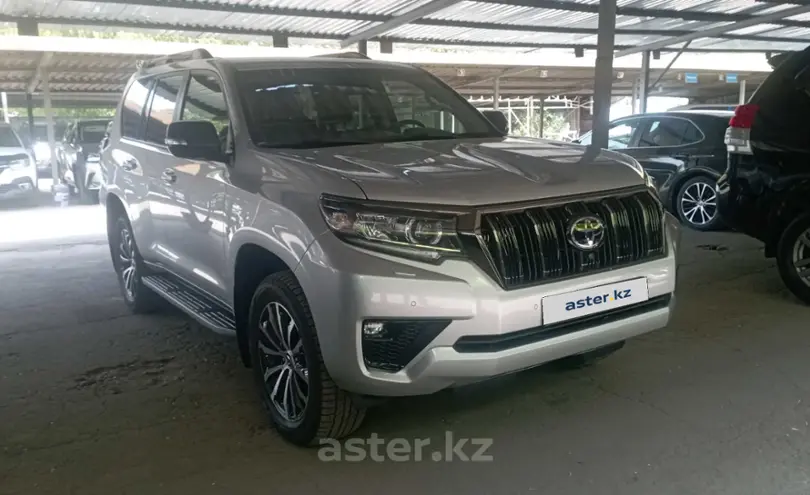 Toyota Land Cruiser Prado 2022 года за 39 000 000 тг. в Алматы