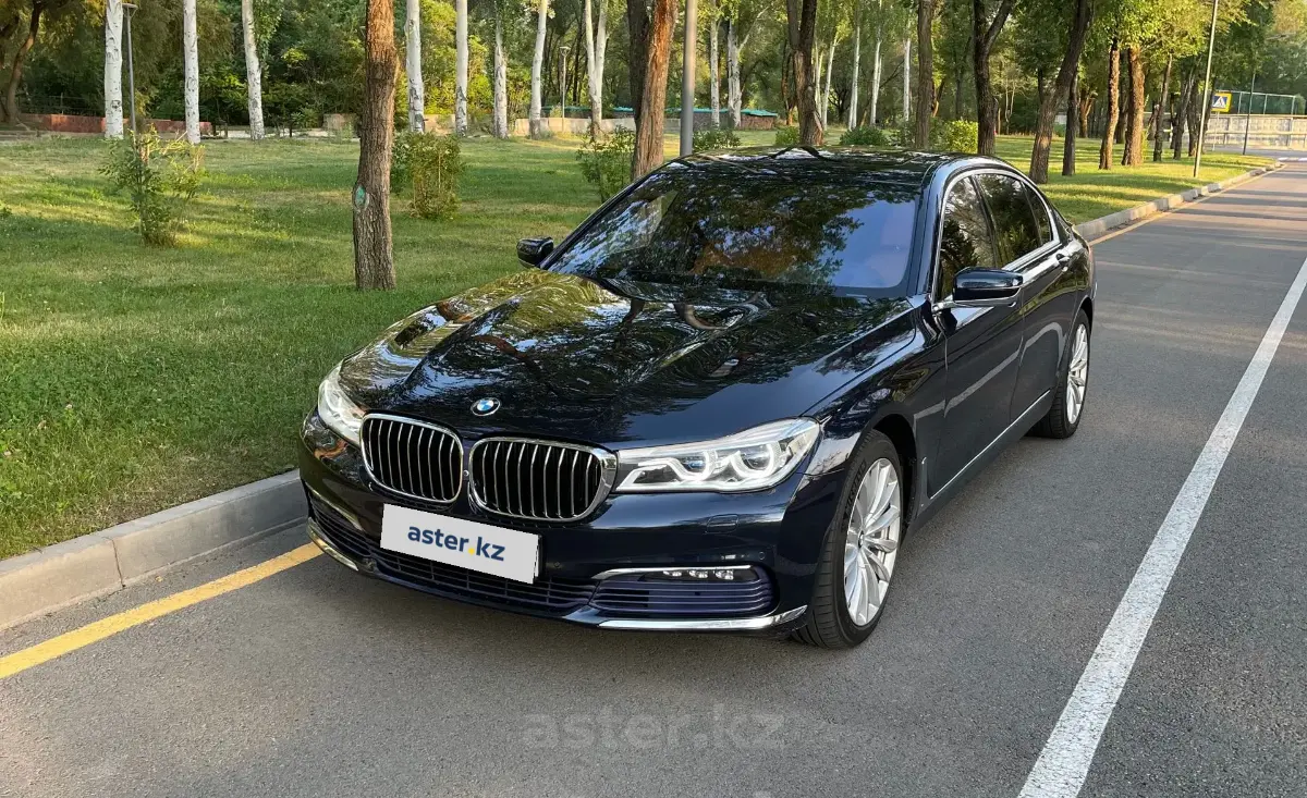 BMW 7 серии 2016 года за 33 000 000 тг. в Алматы