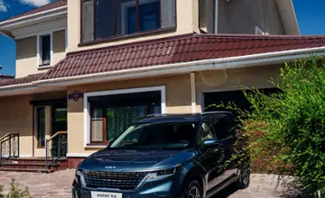 Kia Carnival 2023 года за 22 990 000 тг. в Алматы