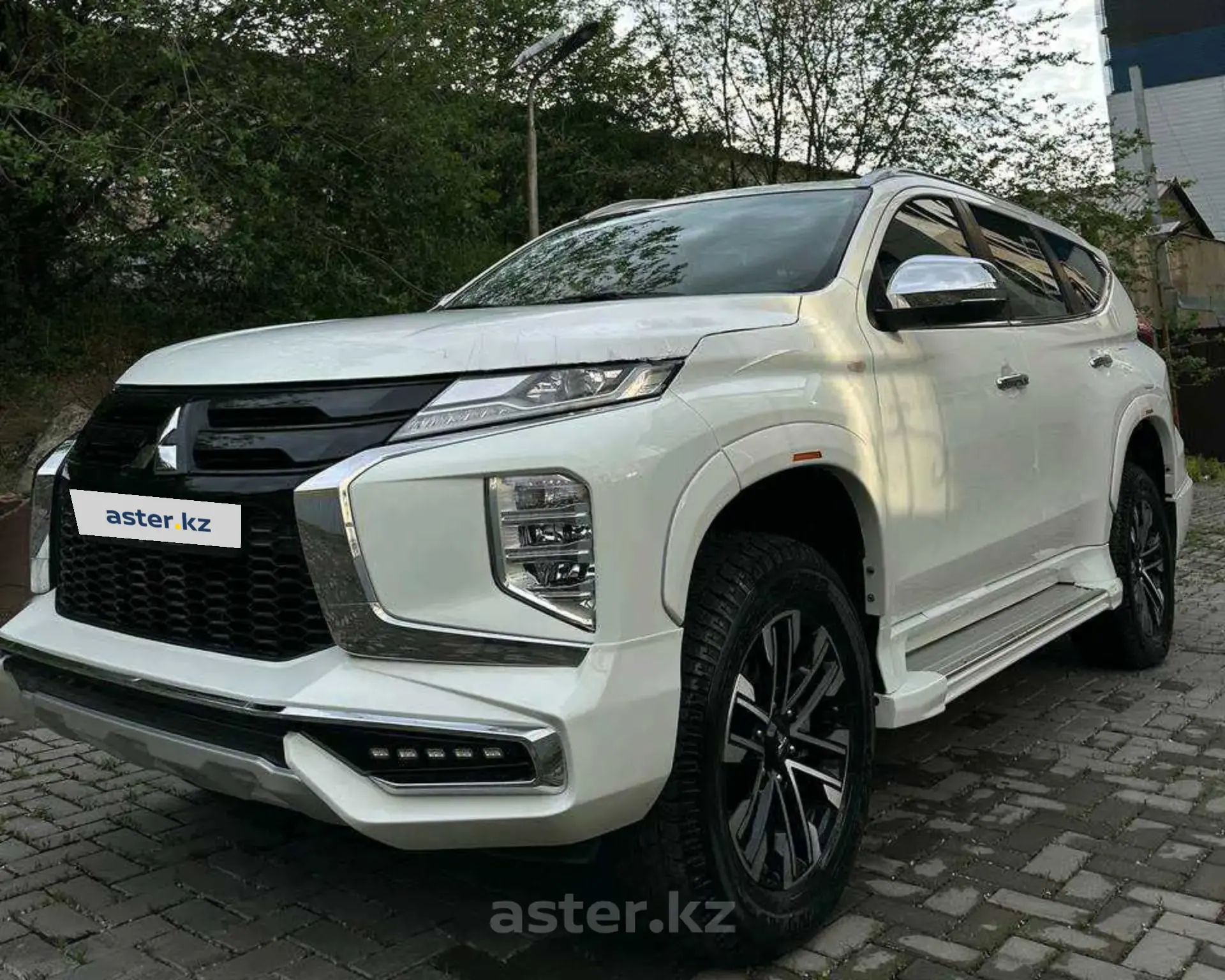 Mitsubishi Montero Sport 2022