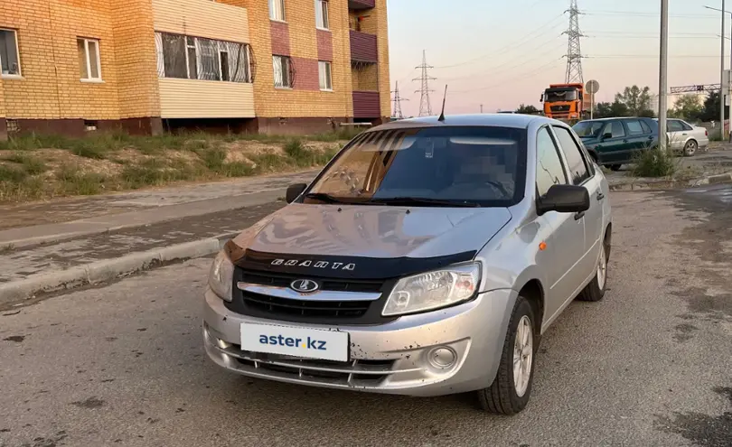 LADA (ВАЗ) Granta 2013 года за 2 200 000 тг. в Семей