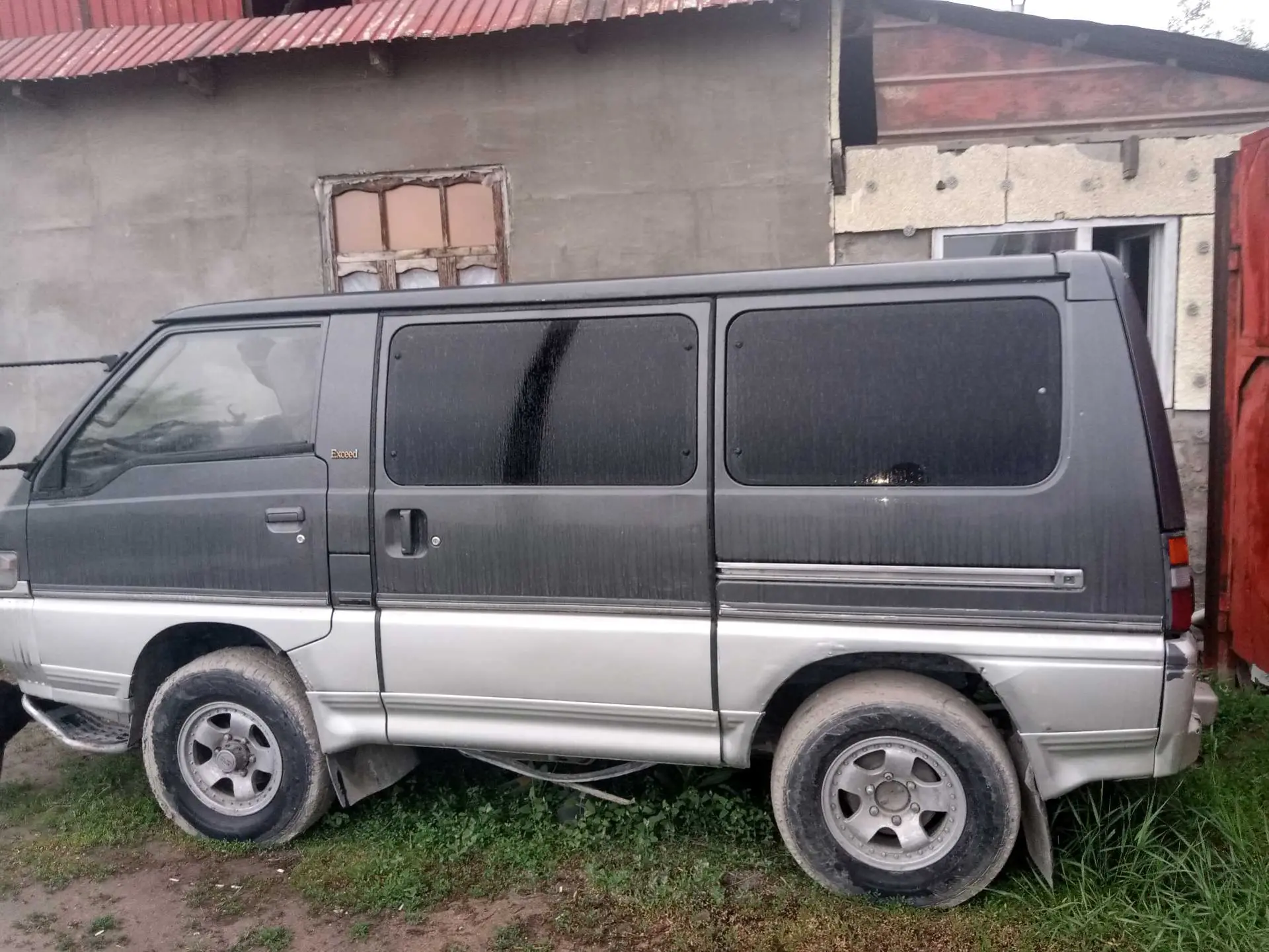 Mitsubishi Delica 1992