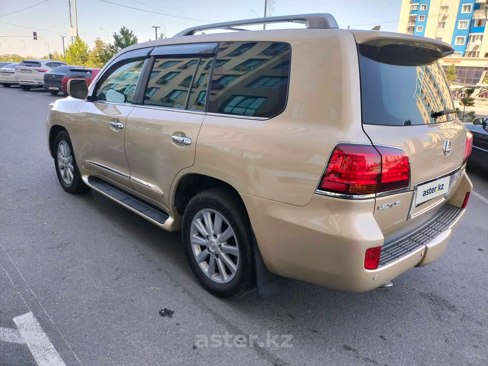 Lexus LX 2008