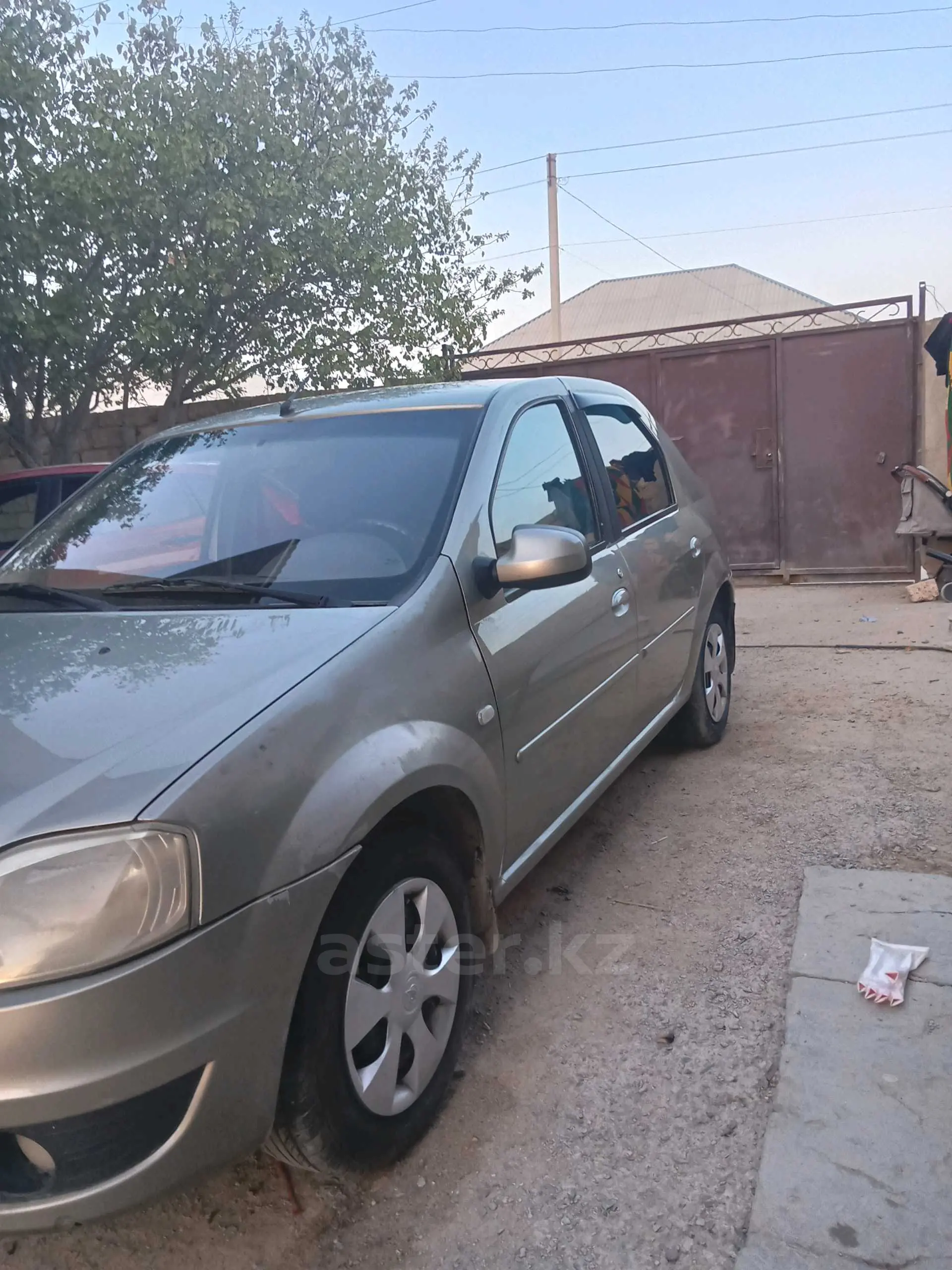 Renault Logan 2014