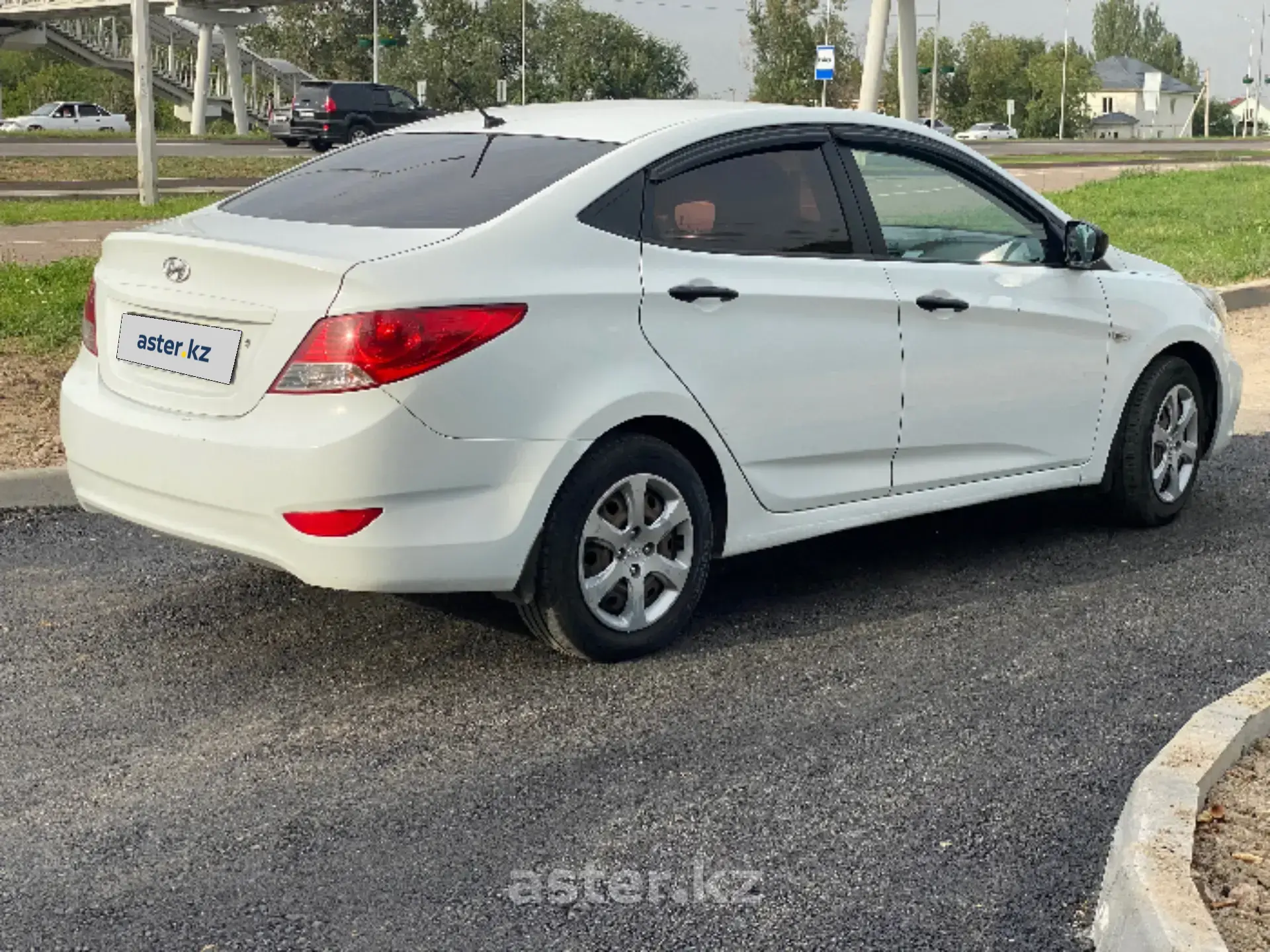 Hyundai Accent 2013