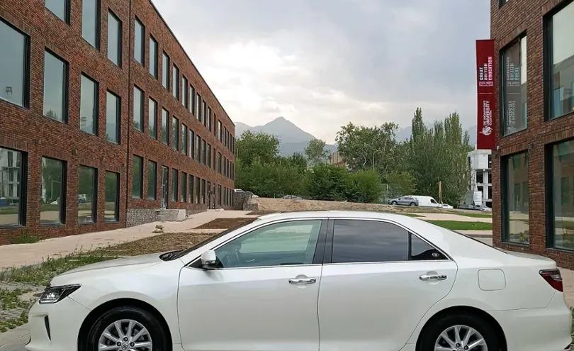 Toyota Camry 2015 года за 12 500 000 тг. в Алматы