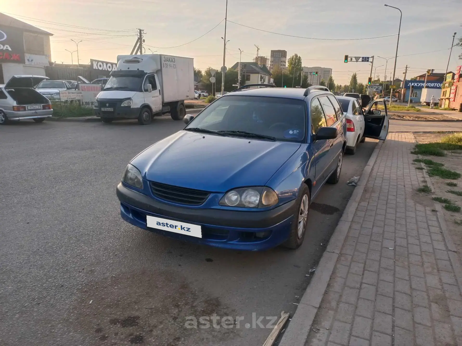 Toyota Avensis 1999